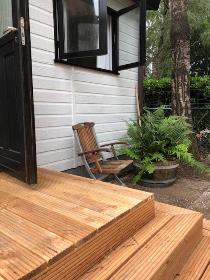 Heerlijk Vakantiehuisje In พุทเทิน ภายนอก รูปภาพ